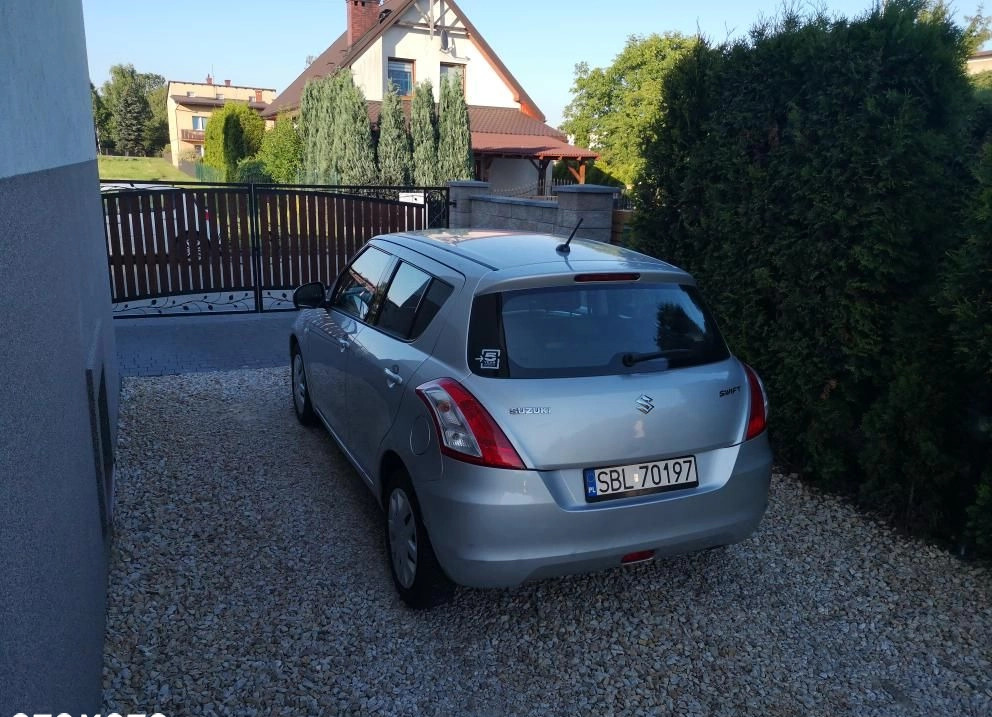 Suzuki Swift cena 21550 przebieg: 199902, rok produkcji 2011 z Bieruń małe 301